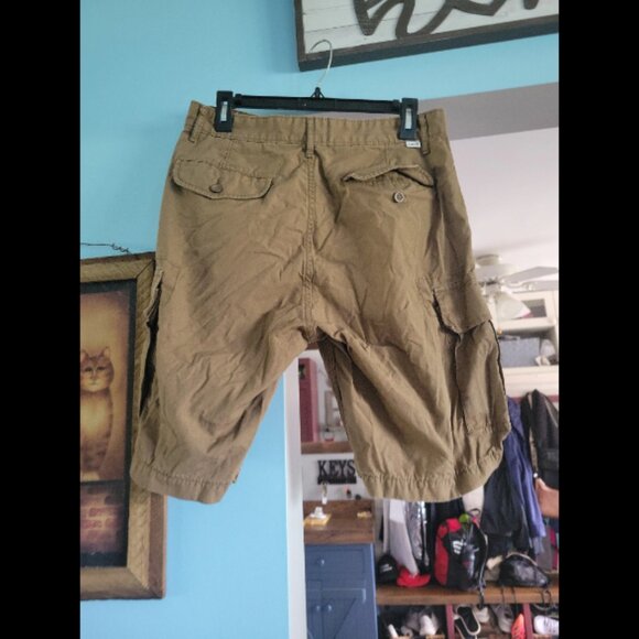 Mens szie 30 Levi Cargo Shorts - Picture 2 of 6